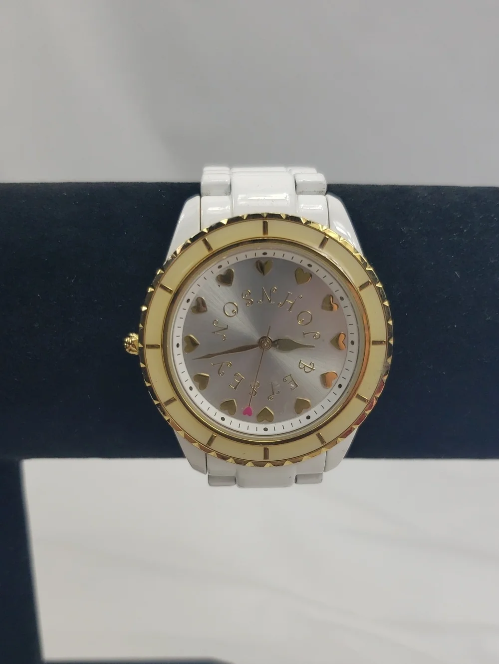 Betsey Johnson Working White Gold Watch